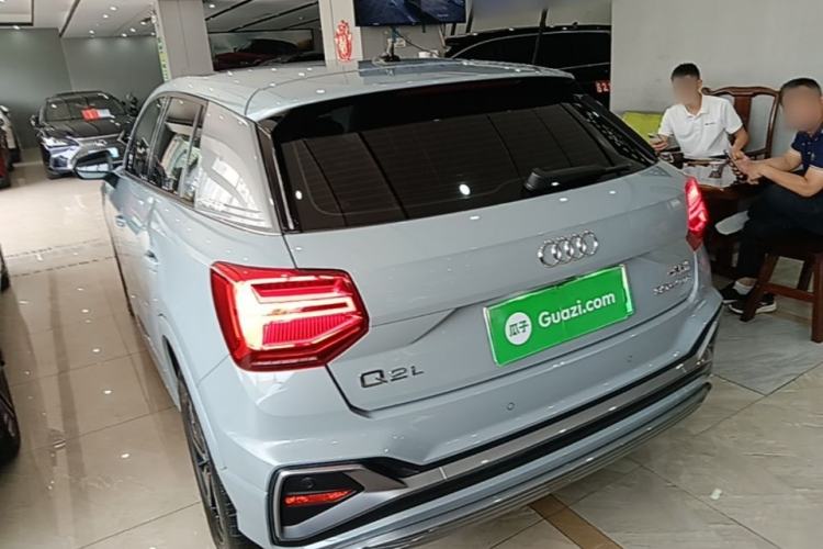 Audi Q2L e-tron 2022 — 4