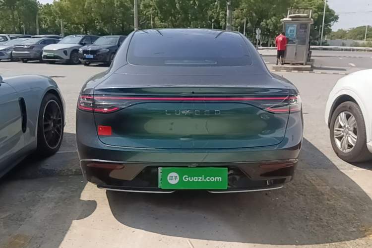 Luxeed Luxeed S7 2024 — 5