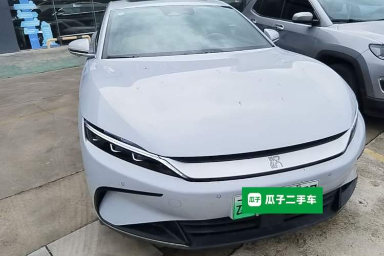 BYD Han 2025 — 2