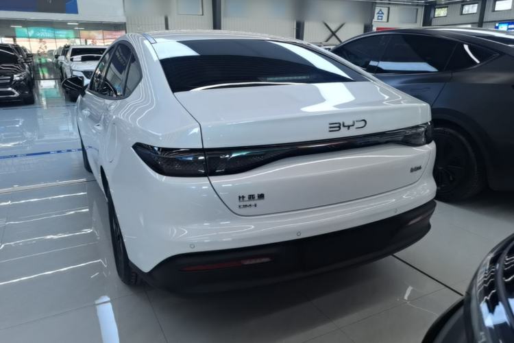 BYD Seal 05 DM-i 2025 — 5
