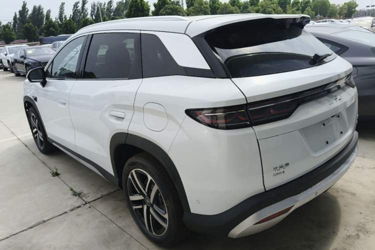 BYD Song L 2026 — 4