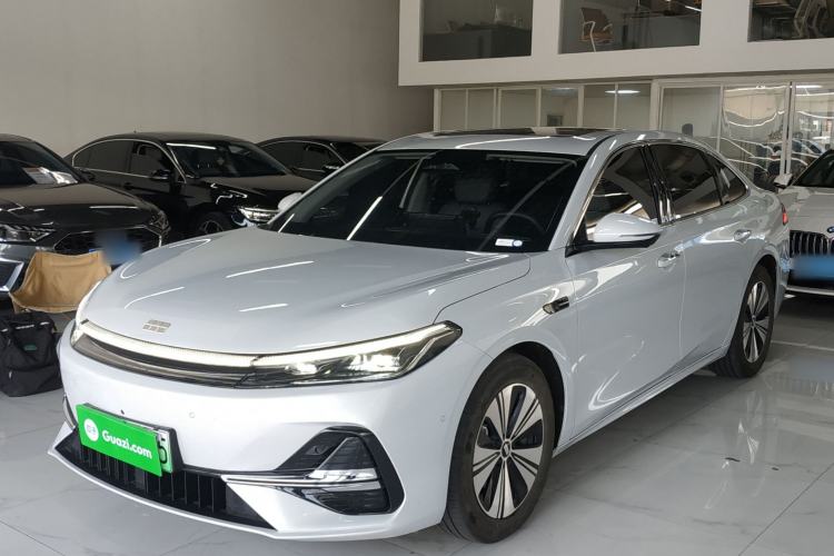 Geely Galaxy A7 2025 — фото 1