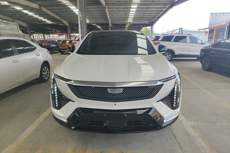 Cadillac OPTIQ 2024 — 2