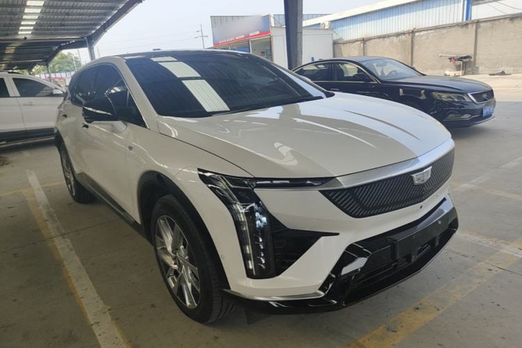 Cadillac OPTIQ 2024 — 3