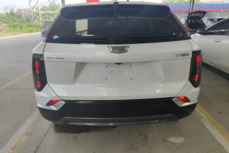 Cadillac OPTIQ 2024 — 5
