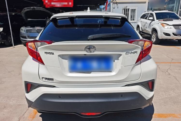 Toyota C-HR 2020 — 5