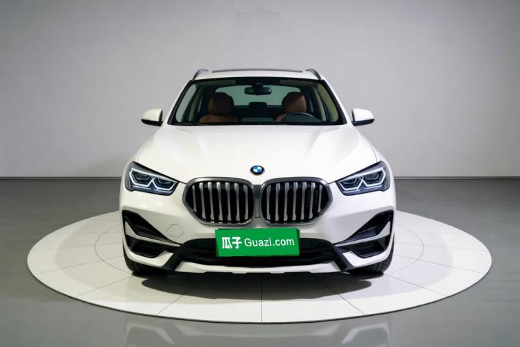 BMW X1 2021 — фото 2