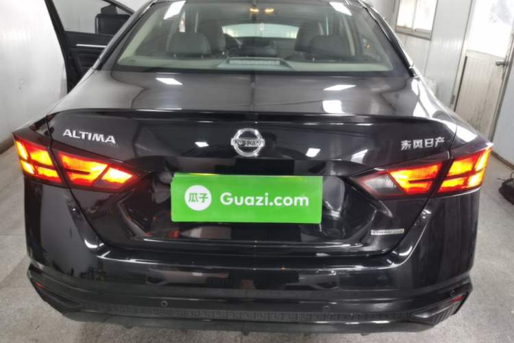 Nissan Altima 2021 — 5