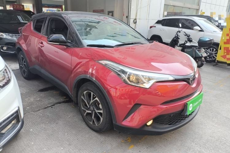 Toyota C-HR 2020 — фото 3