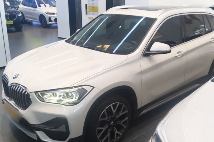 BMW X1 2020 — фото 1