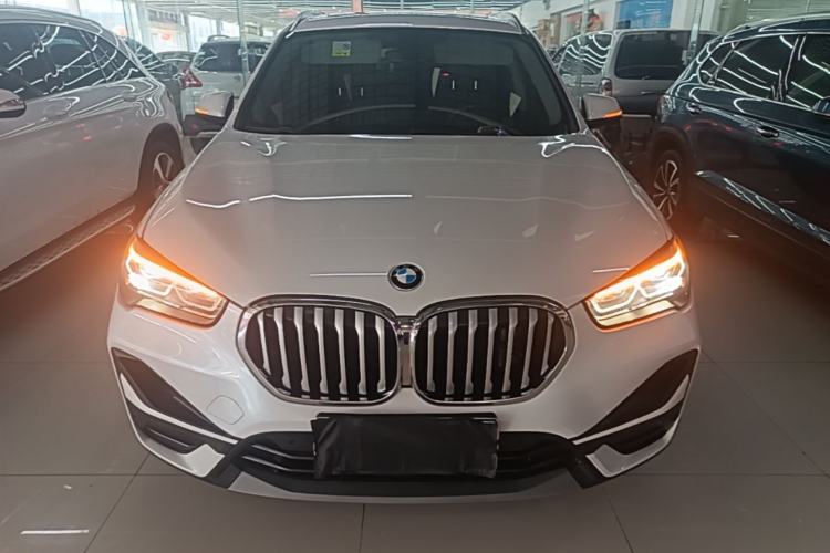 BMW X1 2022 — фото 2