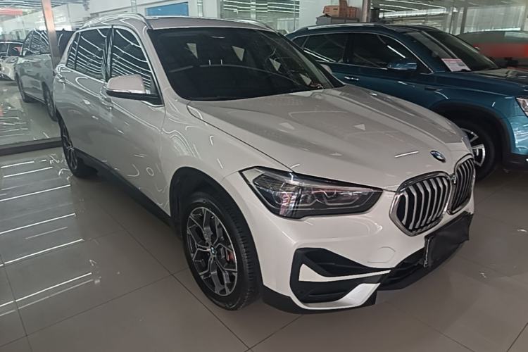 BMW X1 2022 — фото 3