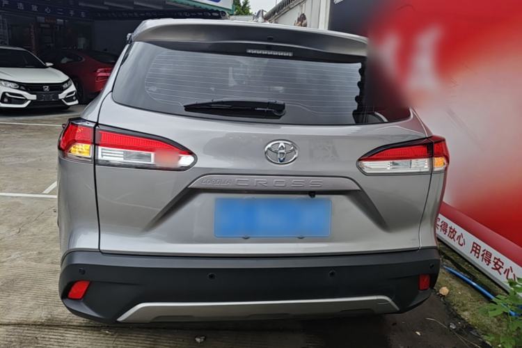 Toyota Corolla Cross 2022 — фото 5
