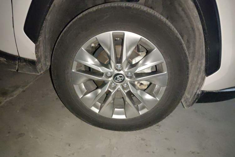 Toyota RAV4 2022 — 5