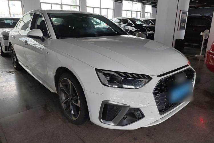 Audi A4 2022 — 3