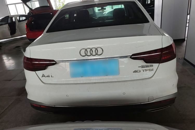 Audi A4 2022 — 5