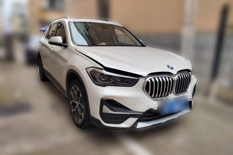 BMW X1 2021 — фото 3