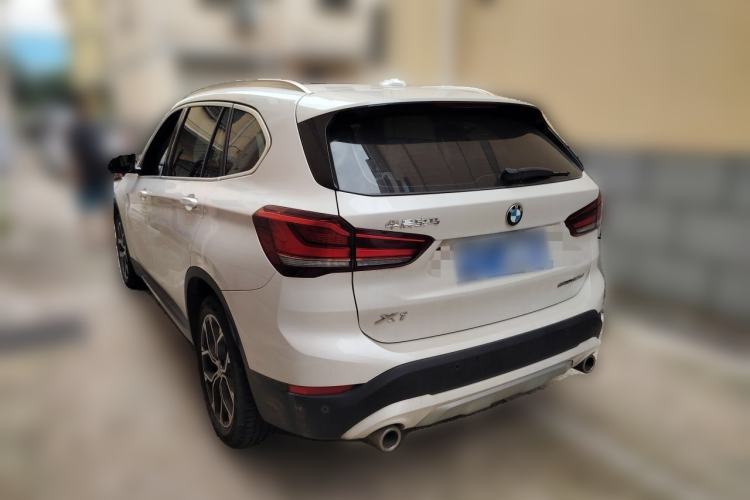 BMW X1 2021 — фото 4