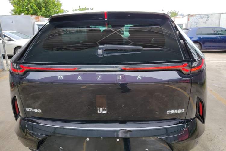 Mazda ez 60 2025 — фото 5