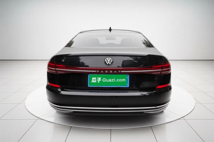 Volkswagen Passat 2025 — 5