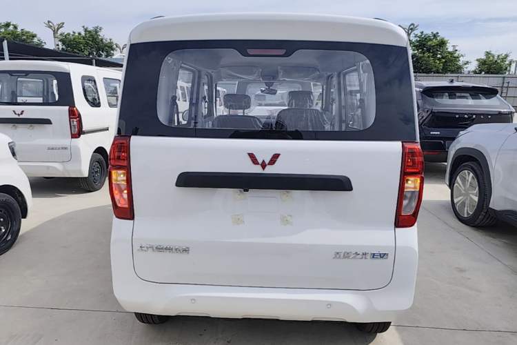 Wuling Zhiguang 2025 — 5