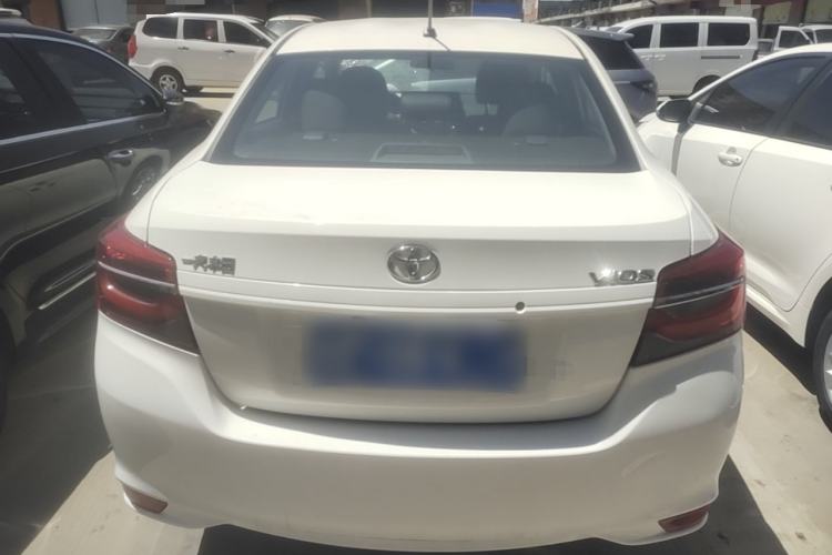 Toyota Yaris 2021 — 5