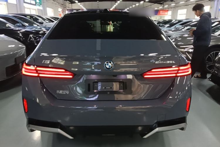 BMW i5 2024 — 5
