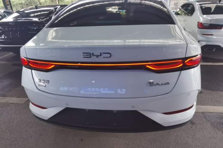 BYD Qin Plus 2025 — фото 5