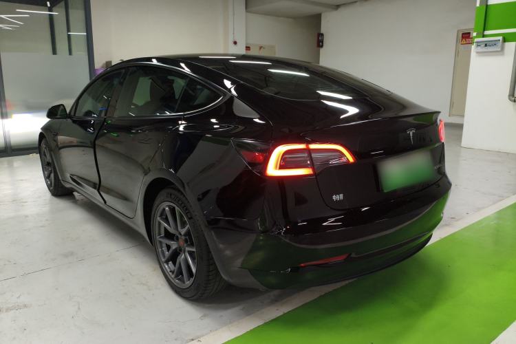 Tesla Model 3 2021 — 4