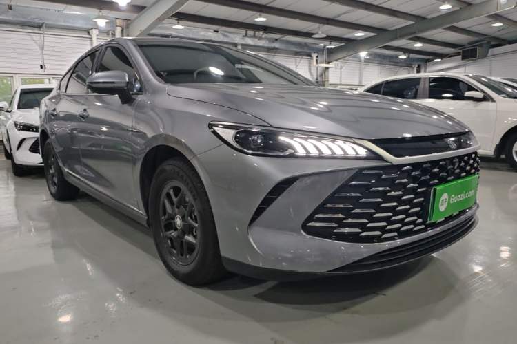 BYD Qin PLUS 2025 — фото 3