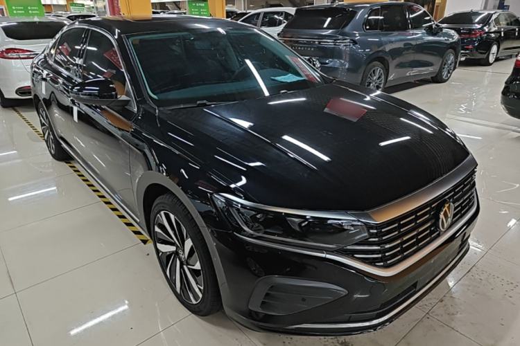 Volkswagen Passat 2024 — 3
