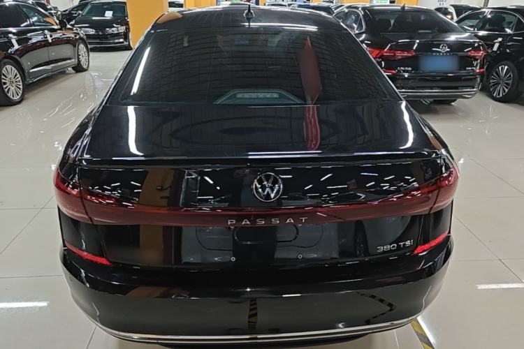 Volkswagen Passat 2024 — 5