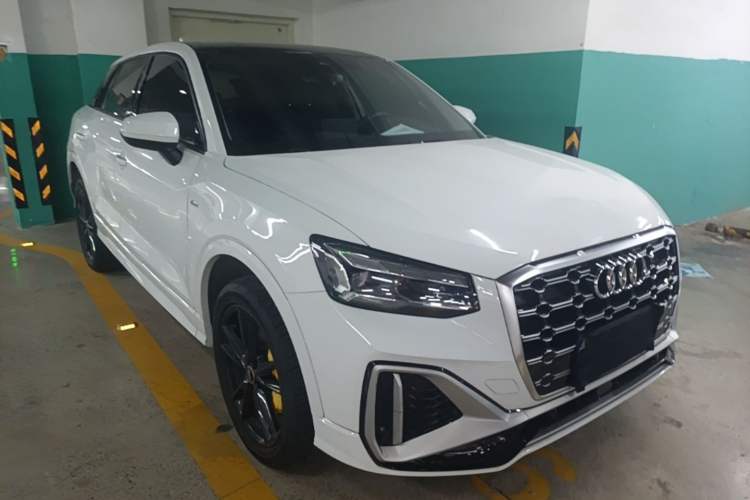 Audi Q2L 2022 — 3