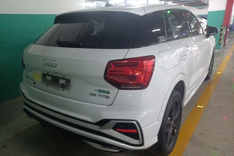 Audi Q2L 2022 — 5