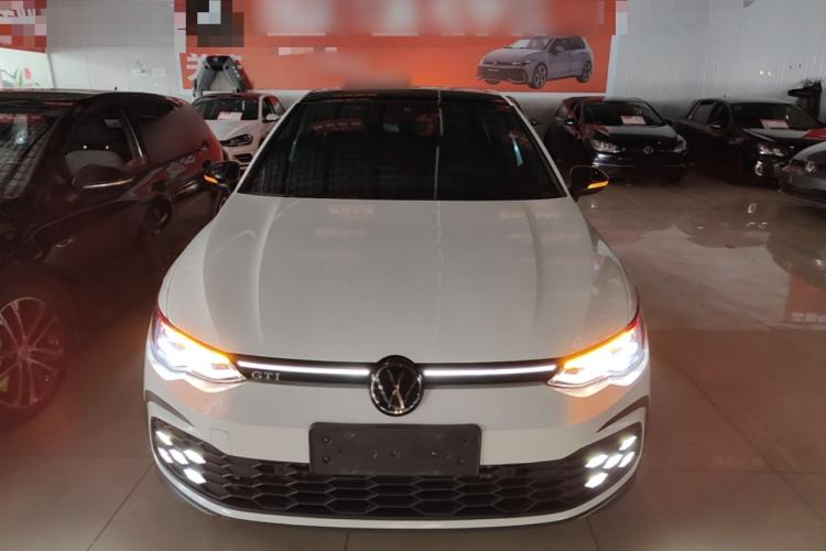 Volkswagen Golf GTI 2023 — 2