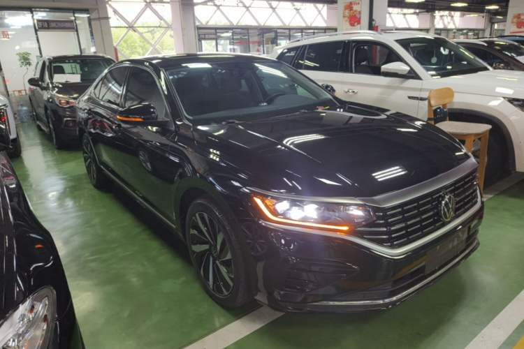 Volkswagen Passat 2022 — 3