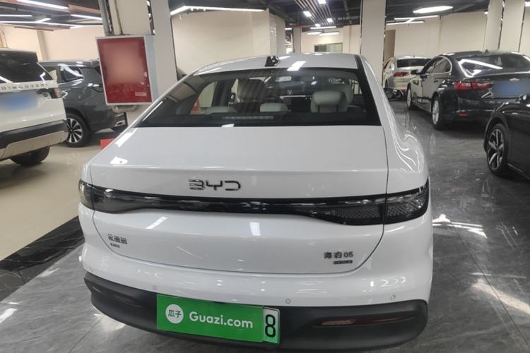 BYD Seal 05 2025 — 5