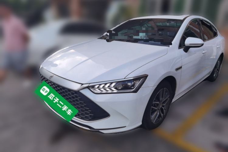 BYD Qin Plus 2023 — фото 1