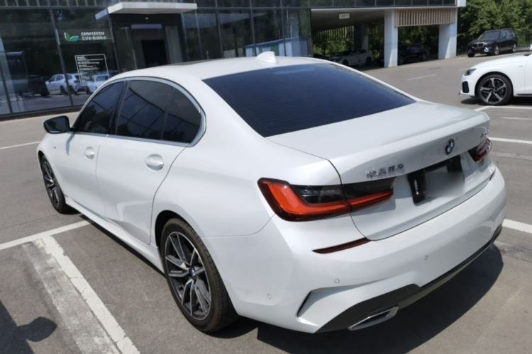 BMW 325Li 2020 — 4