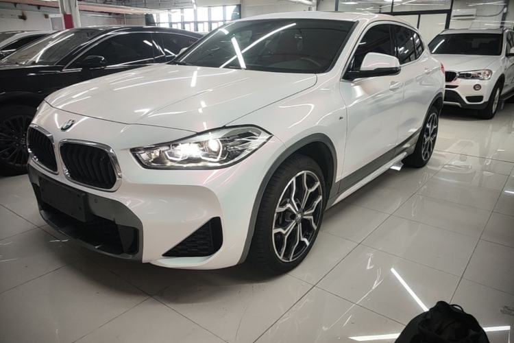 BMW X2 2020 — фото 1