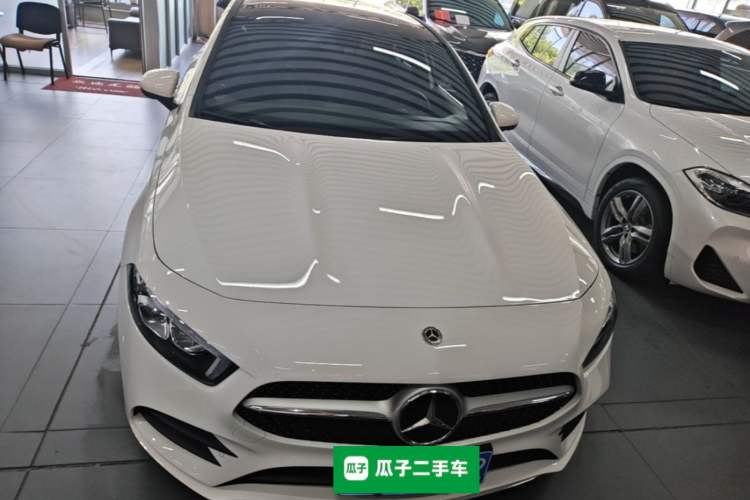 Mercedes-Benz A 200 L 2022 — 2