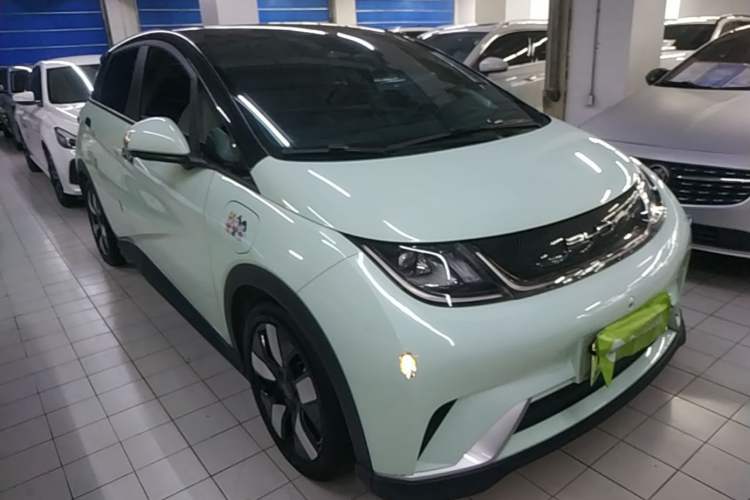 BYD Dolphin 2023 — 3