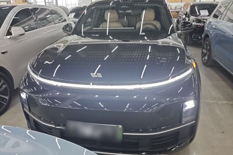 Li Auto L9 2025 — 2