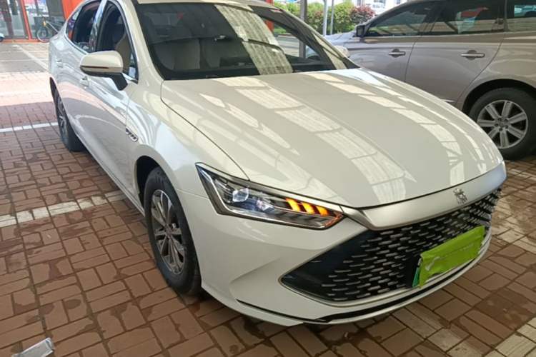 BYD Qin Plus 2023 — 3