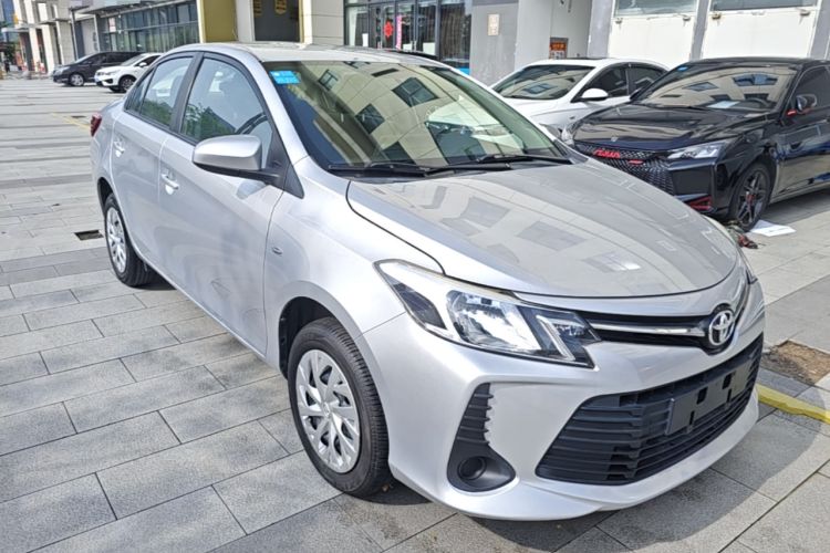 Toyota Yaris 2021 — 3