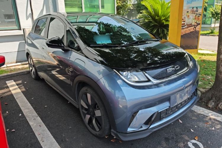 BYD Dolphin 2023 — 3