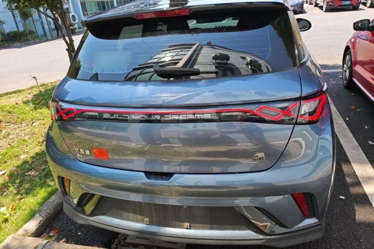 BYD Dolphin 2023 — 5