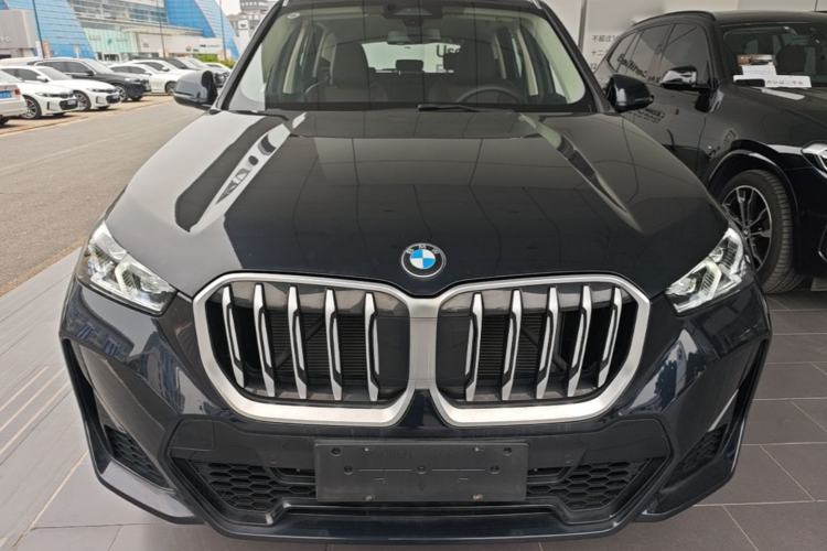 BMW x1 2023 — 2