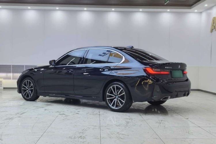 BMW 320Li 2023 — 5