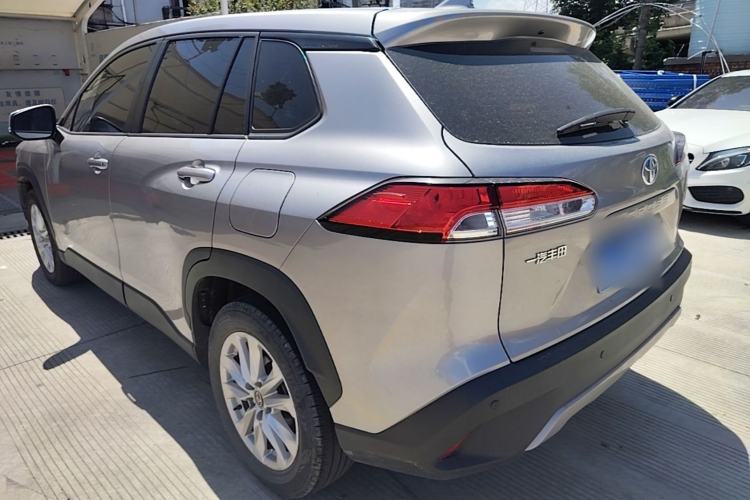 Toyota Corolla Cross 2023 — фото 4